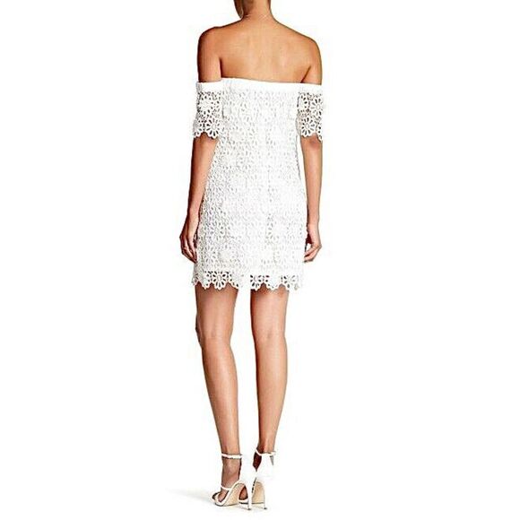 New. Trina Turk white lace dress. Regularly $298 - Picture 5 of 12